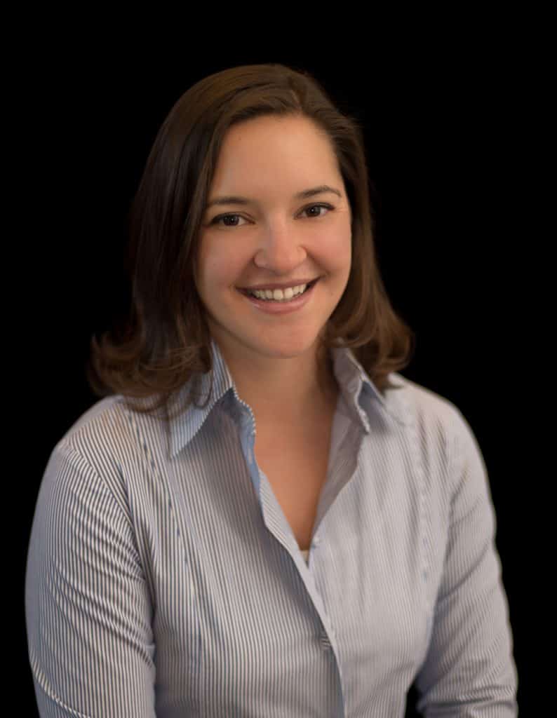 Danielle Miller Headshot